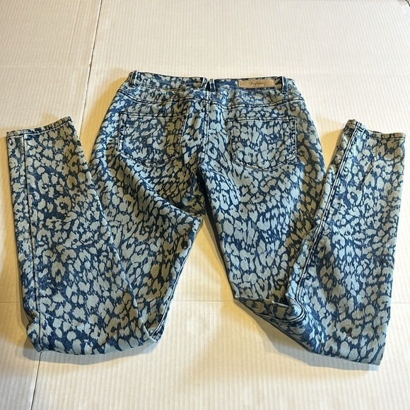 Zara Trafaluc jegging stretchy lightweight denim pants with animal print design - Picture 9 of 9